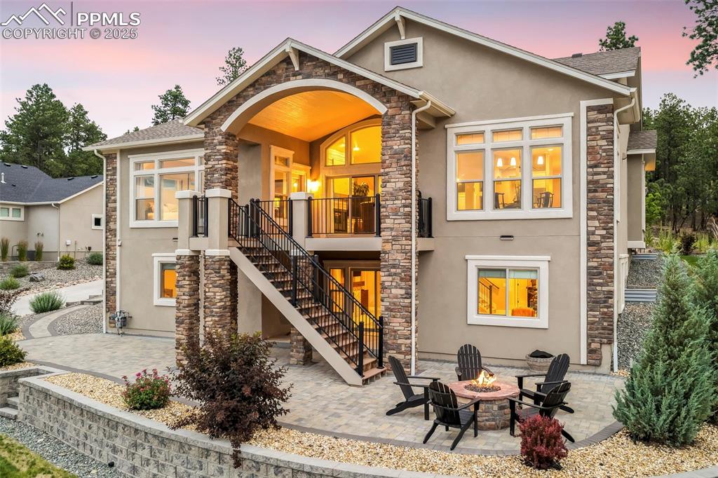 Image 3 of 50: Back of Structure