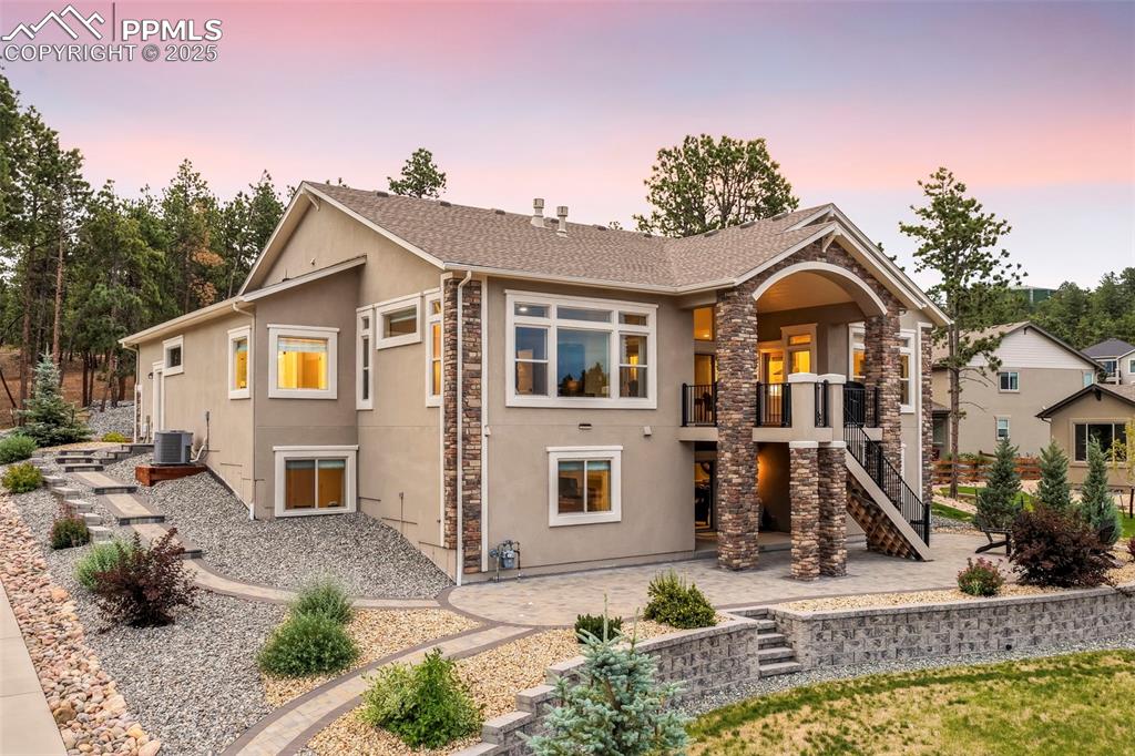 Image 42 of 50: Back of Structure