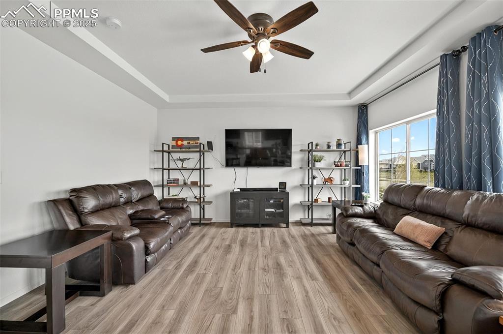 Image 11 of 38: Living Room