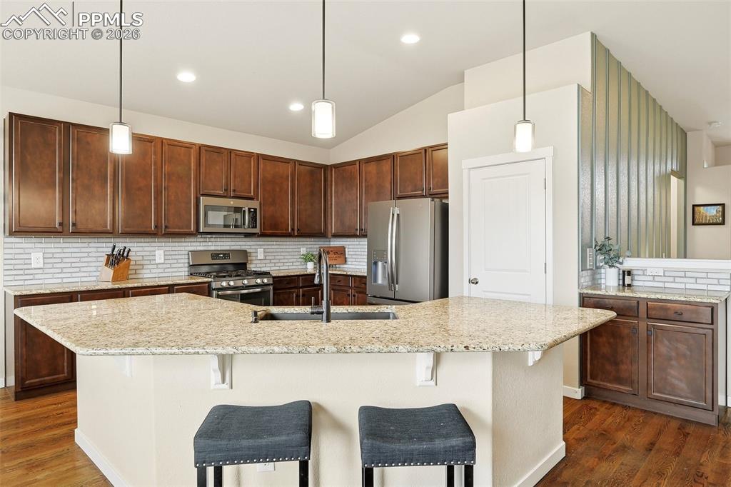 Image 10 of 36: Kitchen