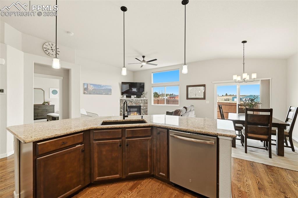 Image 12 of 36: Kitchen