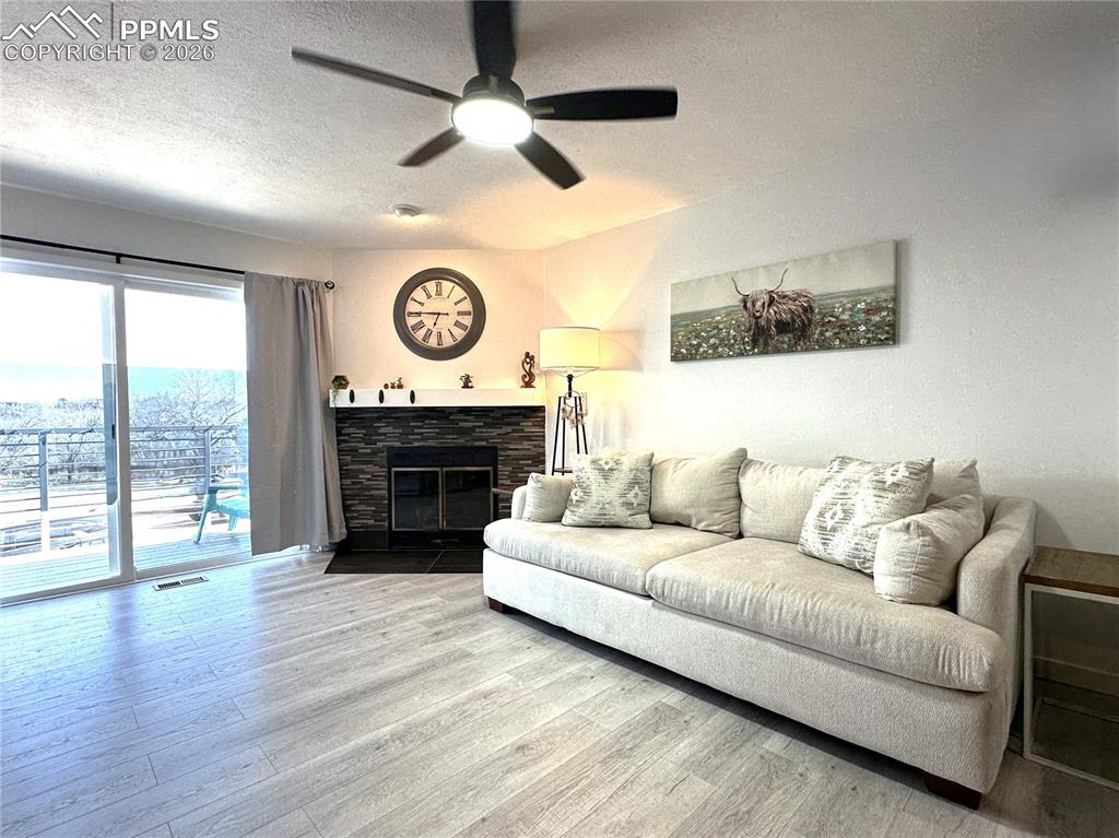 Image 3 of 13: Living Room