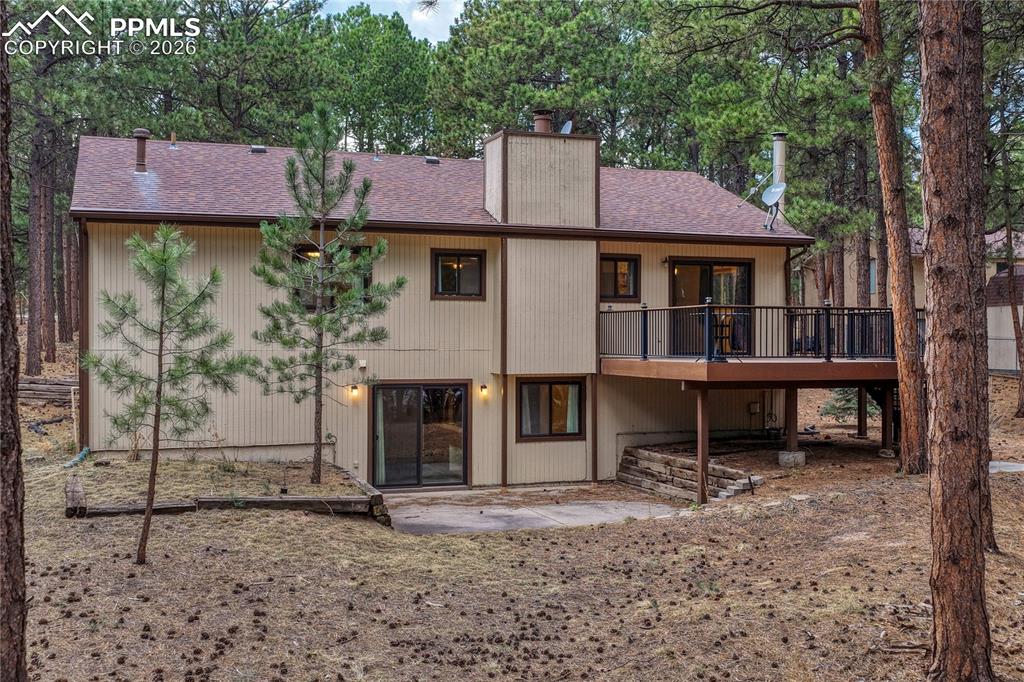 Image 18 of 50: Back of Structure