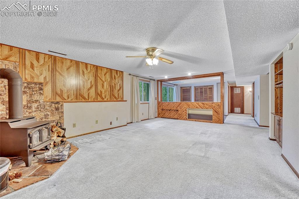 Image 37 of 50: Recreation Room