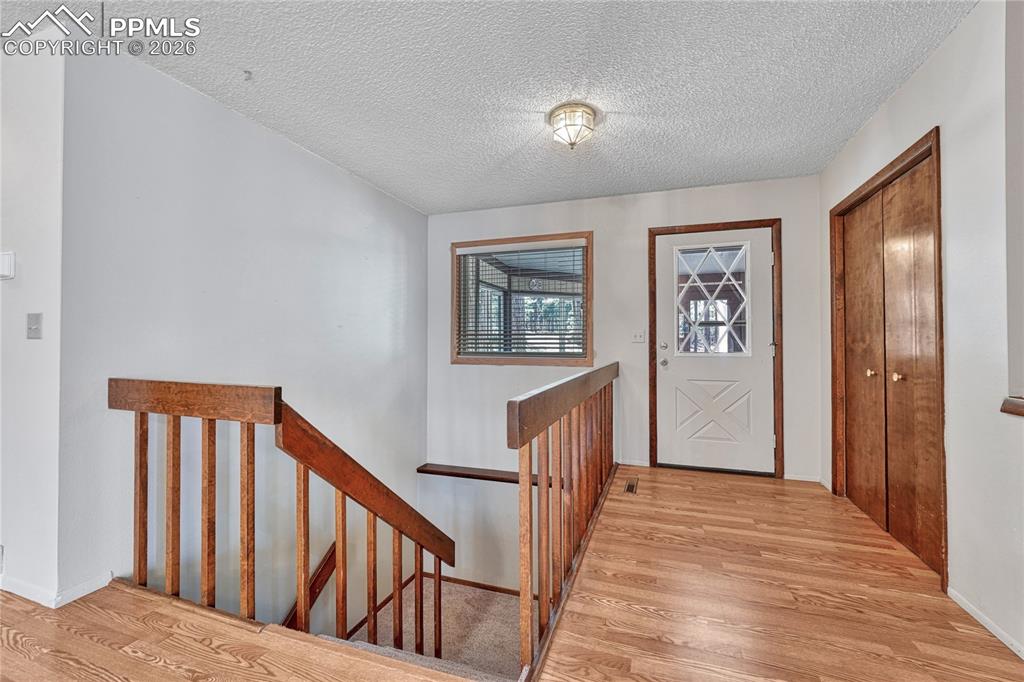 Image 7 of 50: Entry