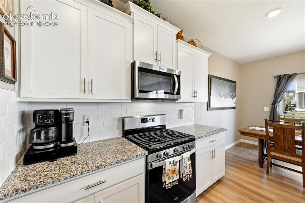 Image 14 of 38: Kitchen
