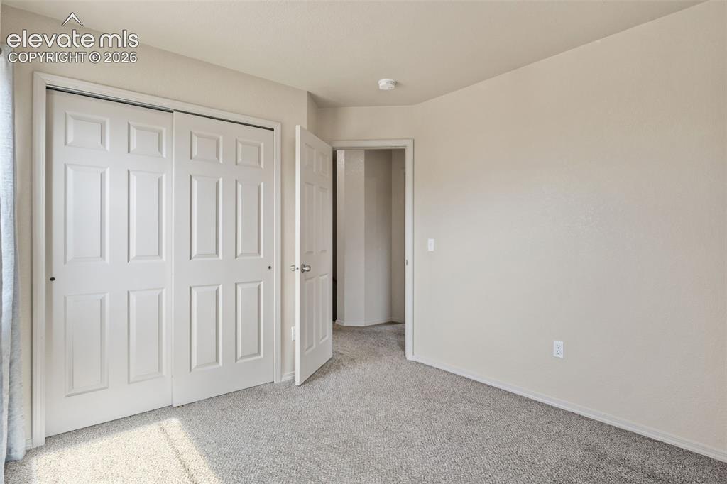 Image 16 of 25: Bedroom
