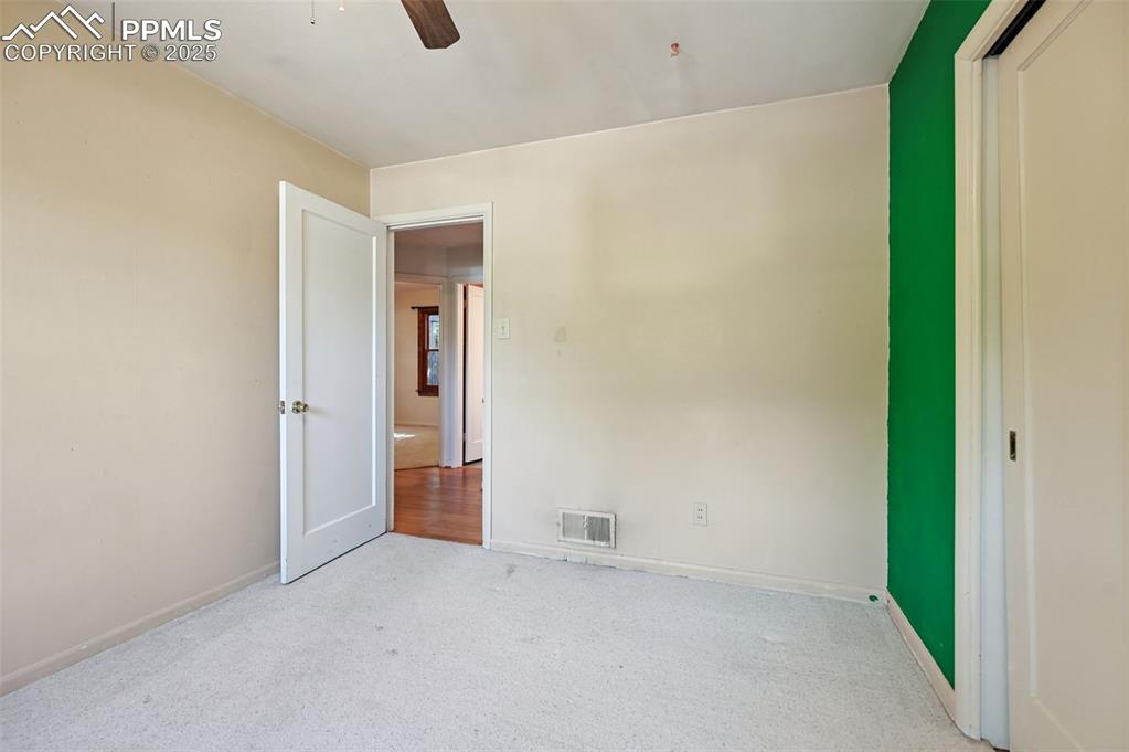 Image 12 of 44: Bedroom