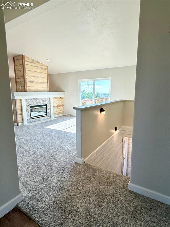 Image 6 of 20: Living Room