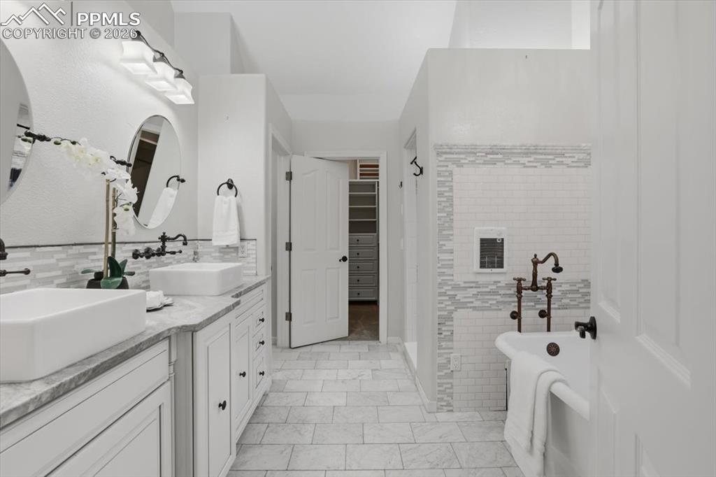 Image 22 of 46: Master Bathroom