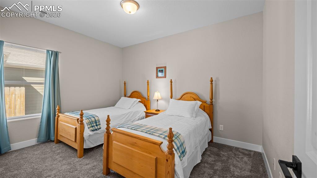 Image 23 of 45: Bedroom