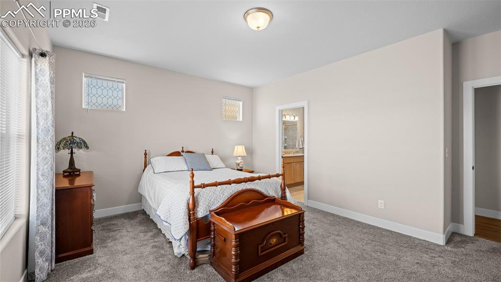 Image 29 of 45: Bedroom