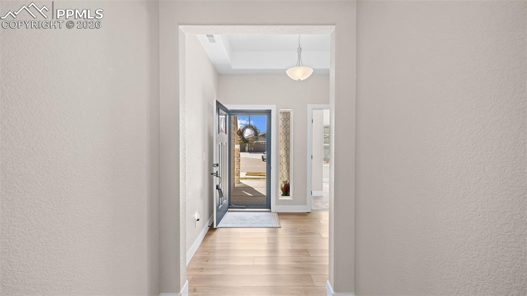 Image 8 of 45: Entry