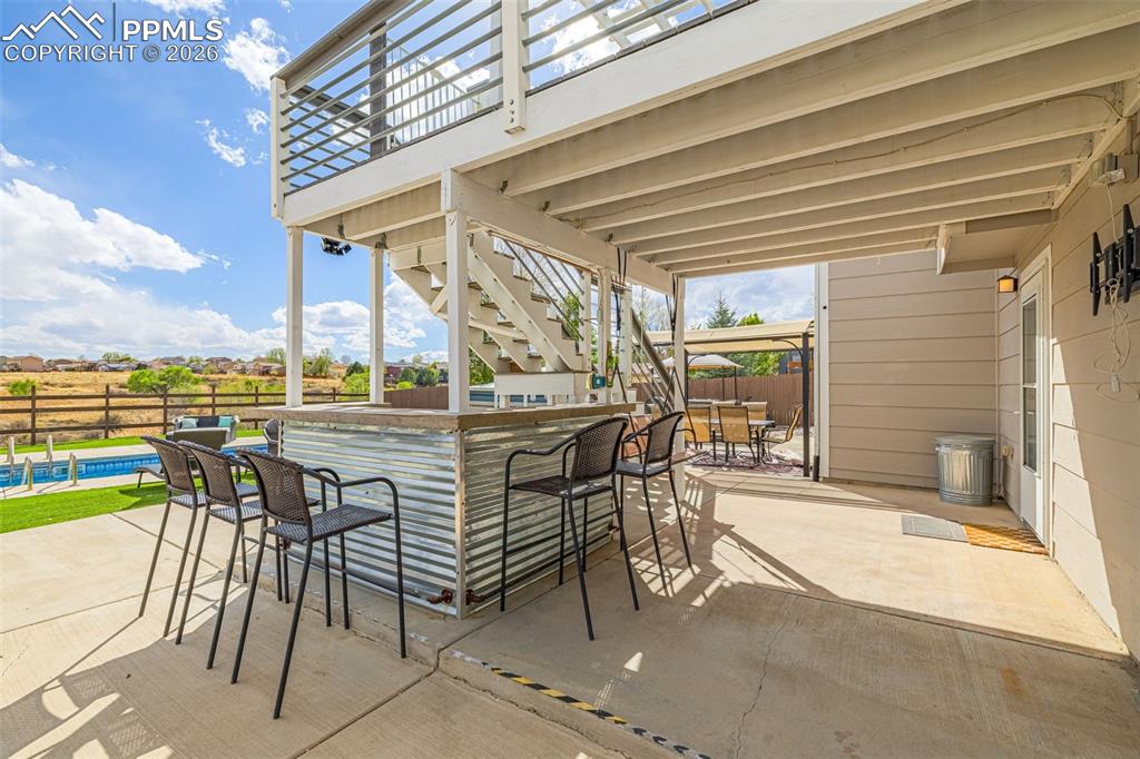 Image 40 of 50: Patio