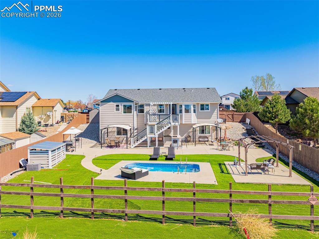 Image 45 of 50: Back of Structure