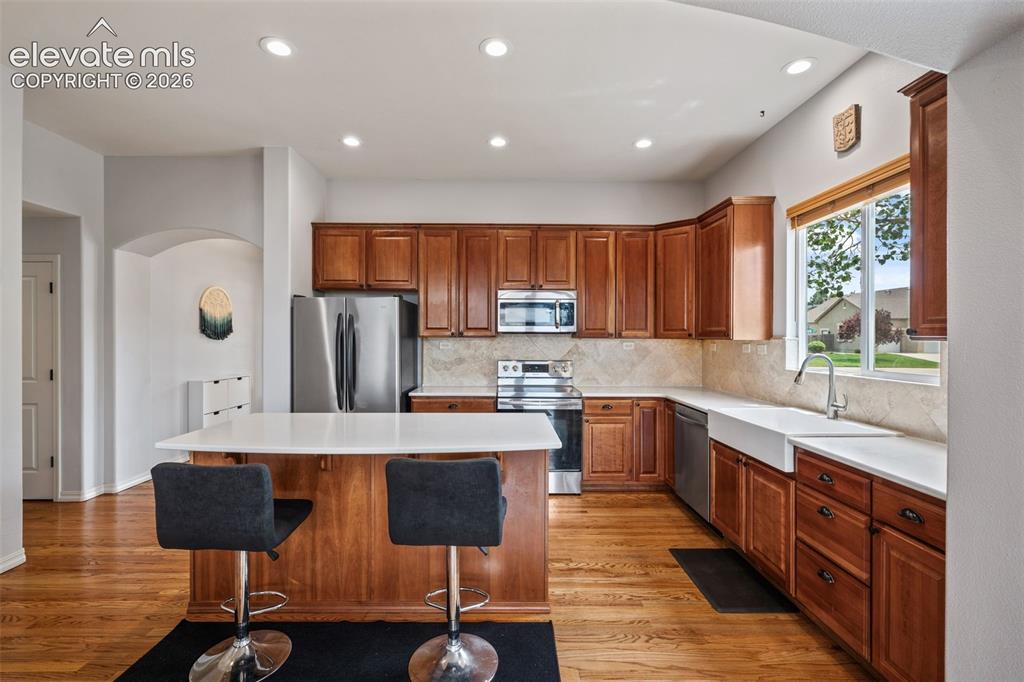 Image 5 of 44: Kitchen