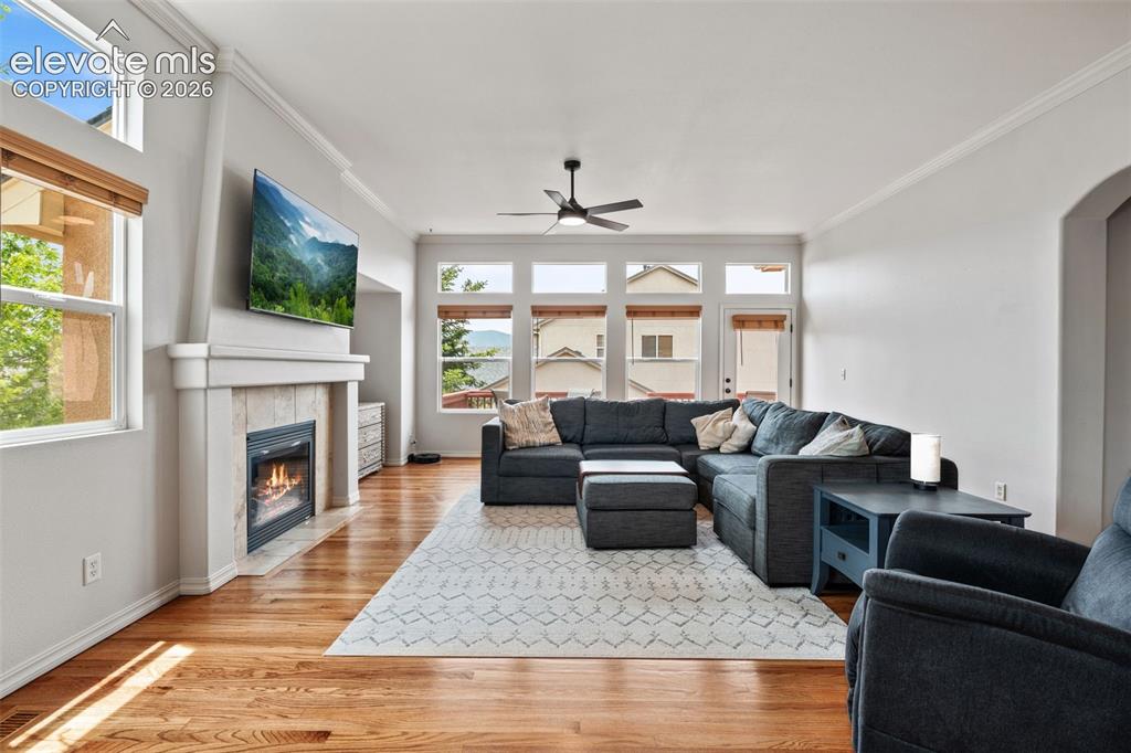 Image 8 of 44: Living Room