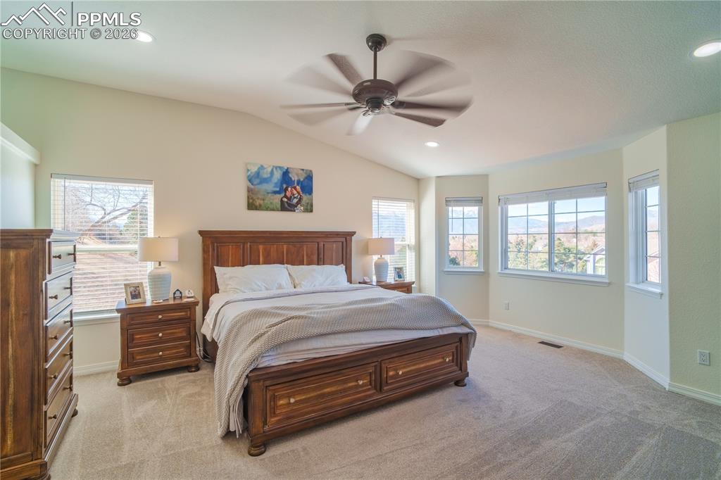 Image 15 of 38: Bedroom