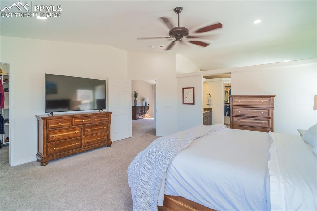 Image 16 of 38: Bedroom