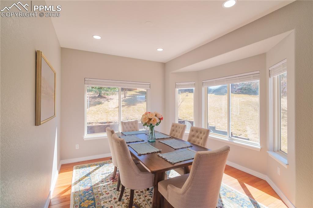 Image 8 of 38: Dining Area