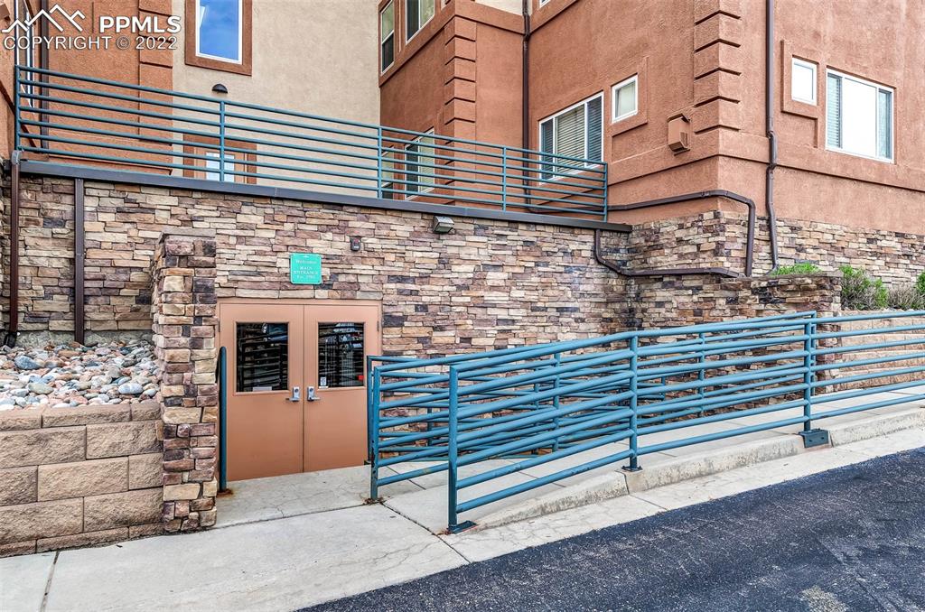 Listing 4458047, Image 2 of 29