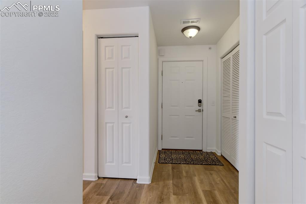 Listing 4458047, Image 7 of 29