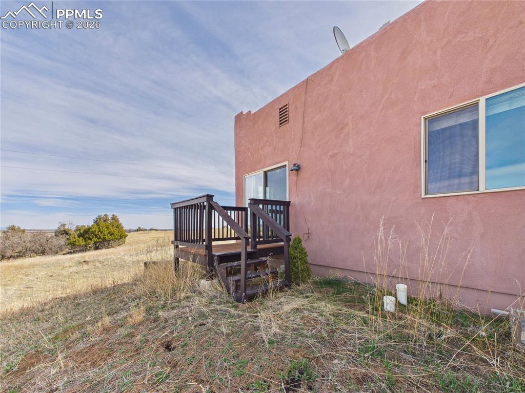 Image 33 of 40: Side of Structure