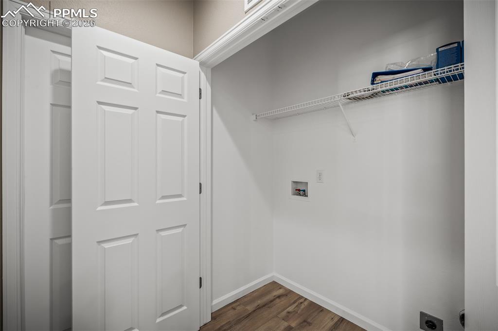 Image 34 of 48: Laundry