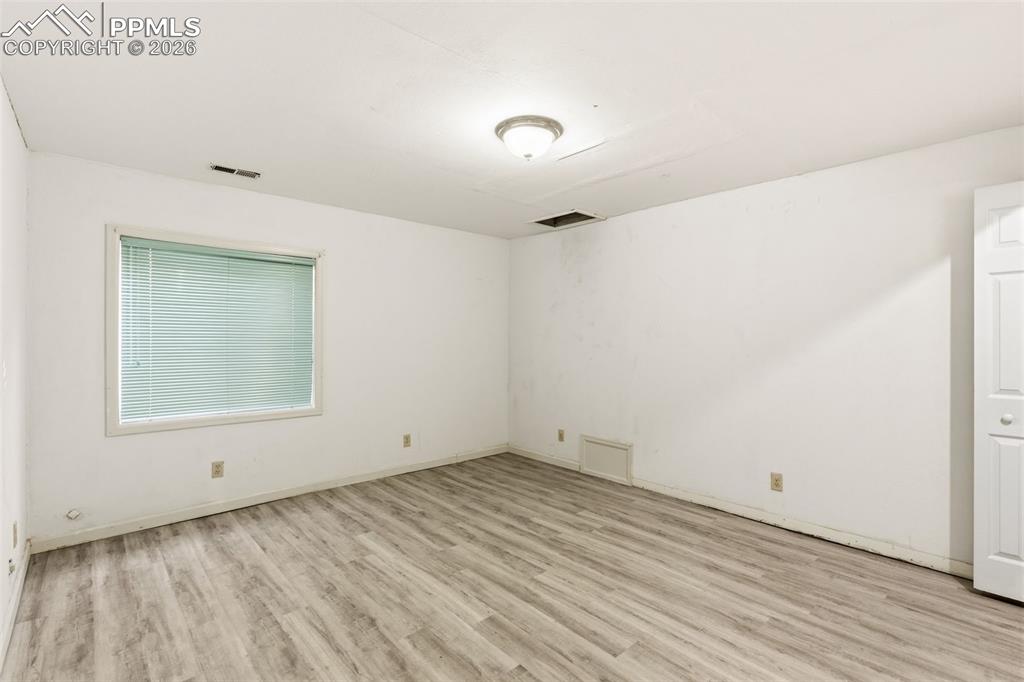 Image 29 of 35: No Description Available