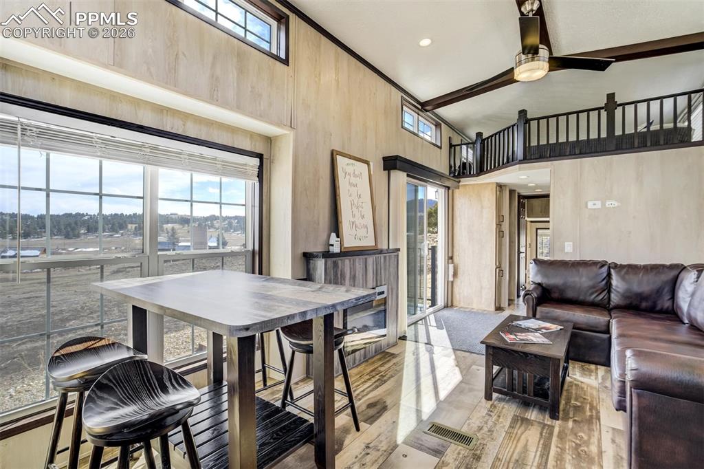 Image 26 of 50: No Description Available