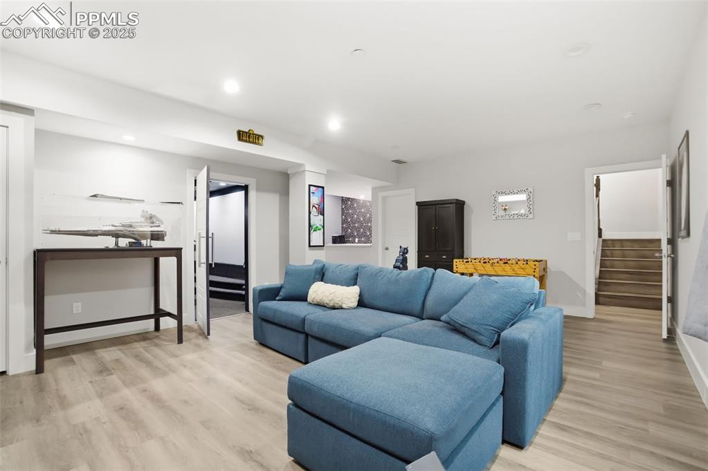 Image 25 of 49: Living Room