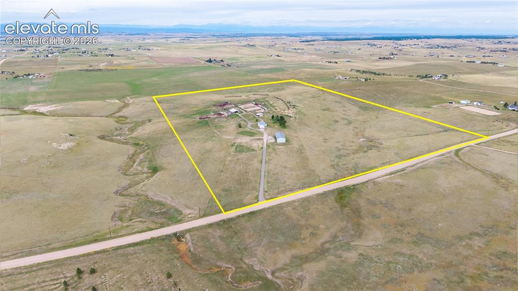 Image 49 of 50: Property lines are approximate and not a survey.