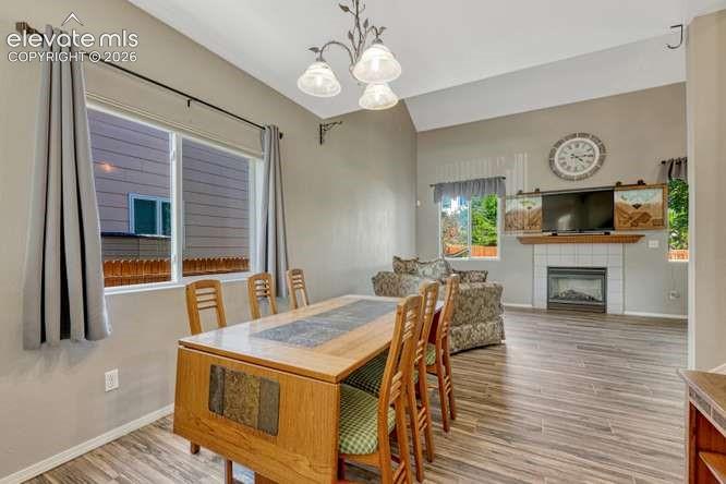 Image 8 of 38: Dining Area