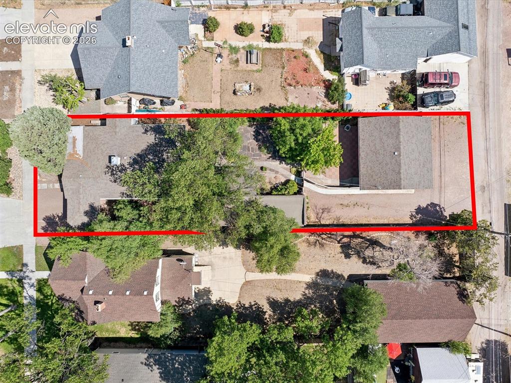 Image 32 of 35: Property Lines are Approximate and not a survey