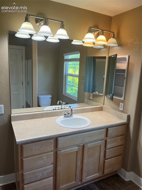 Image 29 of 38: Bathroom