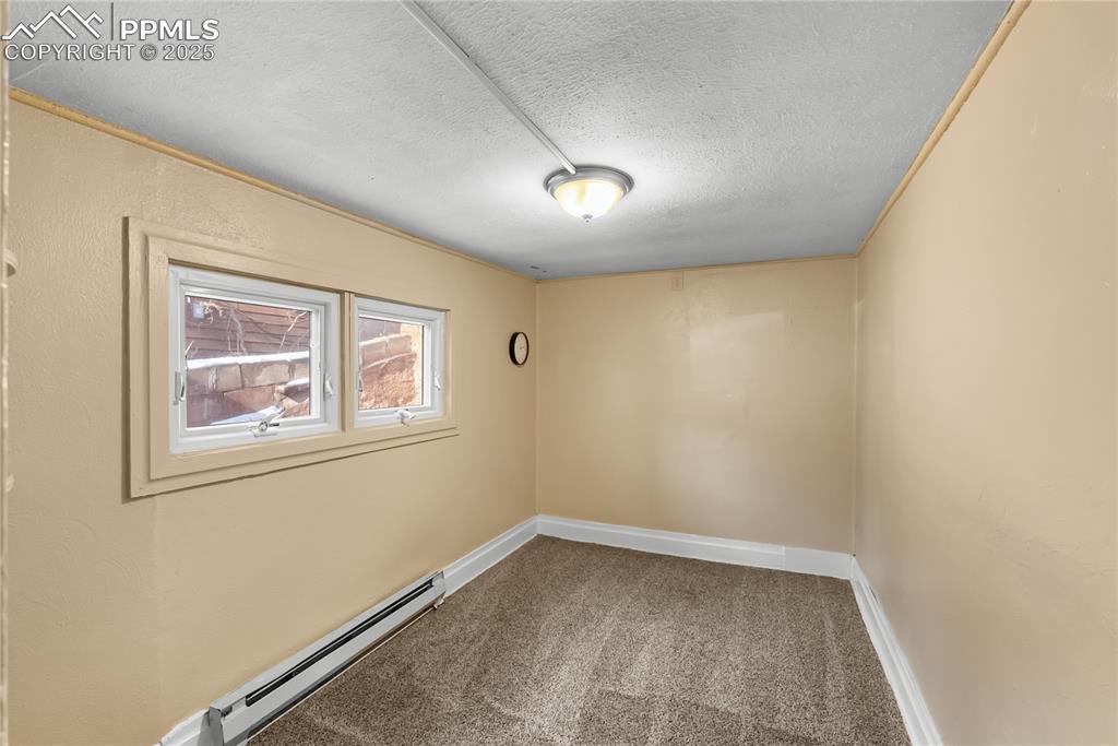 Image 9 of 24: Bonus Room