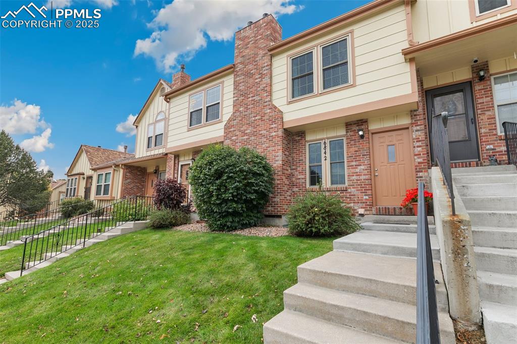 Image 3 of 35: Front of Structure