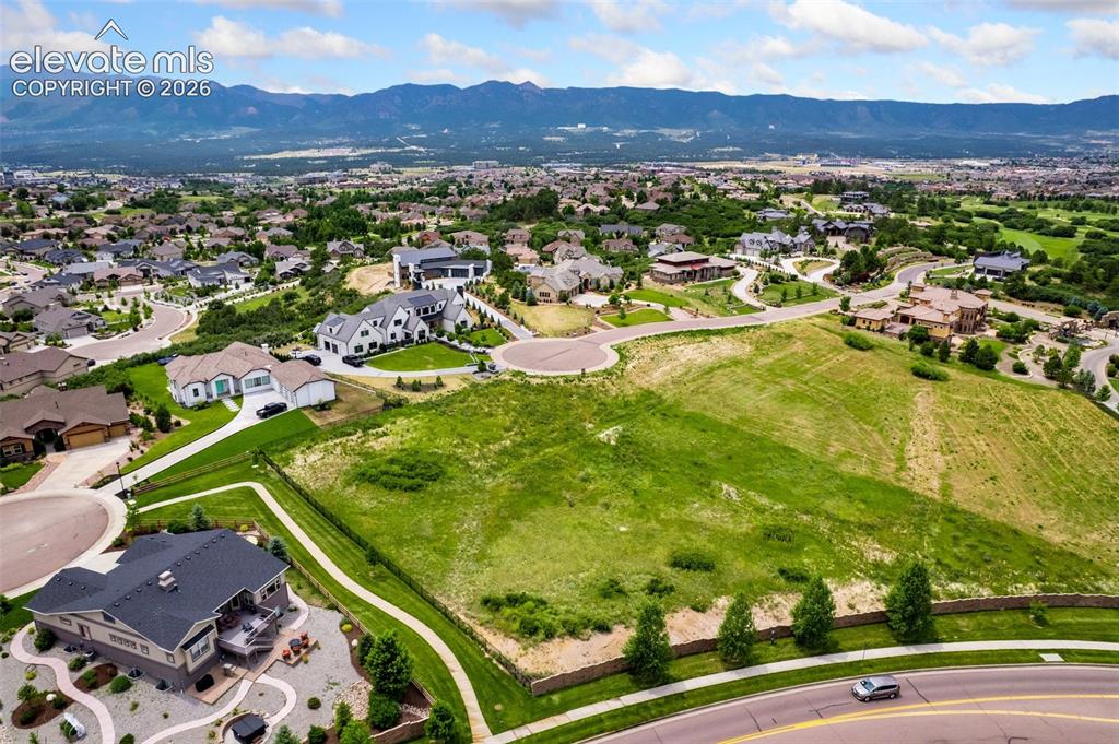 Image 29 of 32: Mountain views on a private, gated cul-de-sac 1.56 acre lot.