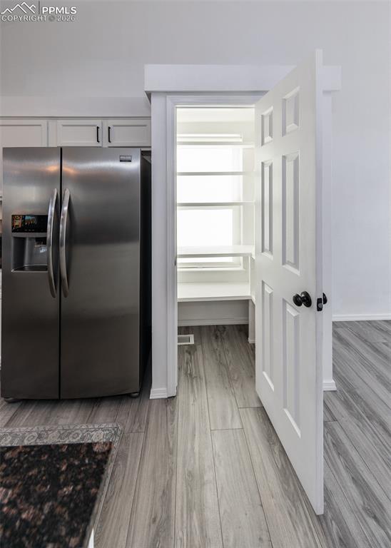 Image 16 of 50: Pantry