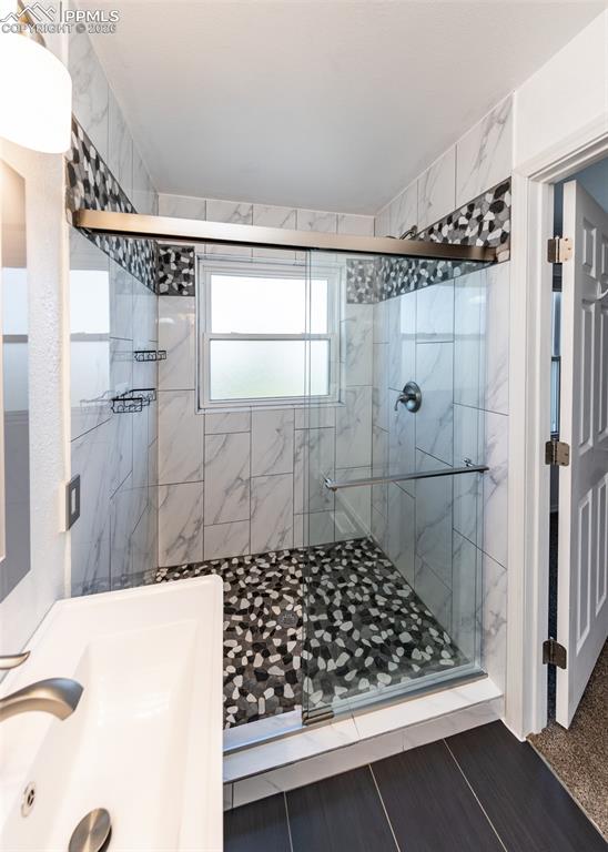 Image 29 of 50: Master Bathroom