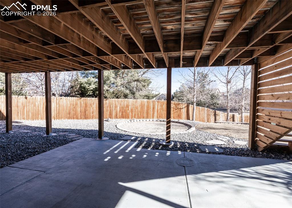 Image 41 of 50: Patio