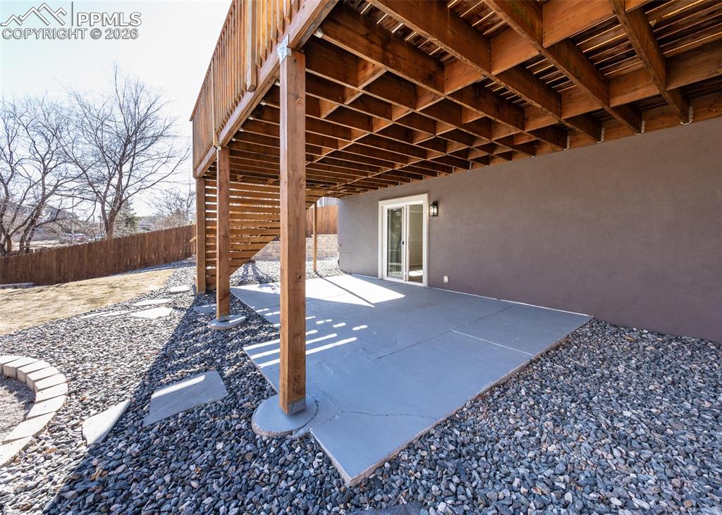 Image 42 of 50: Patio