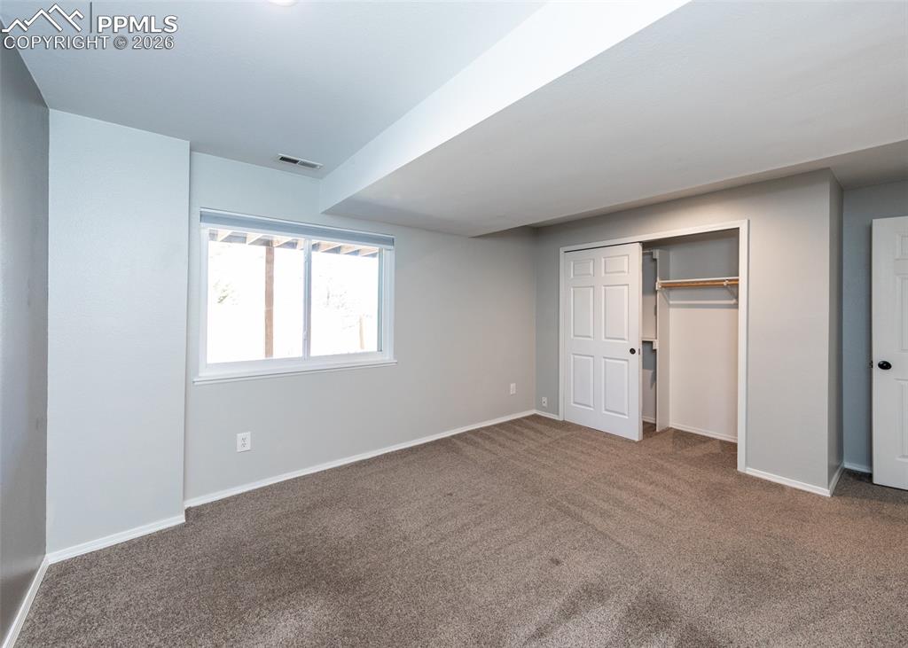 Image 46 of 50: Bedroom