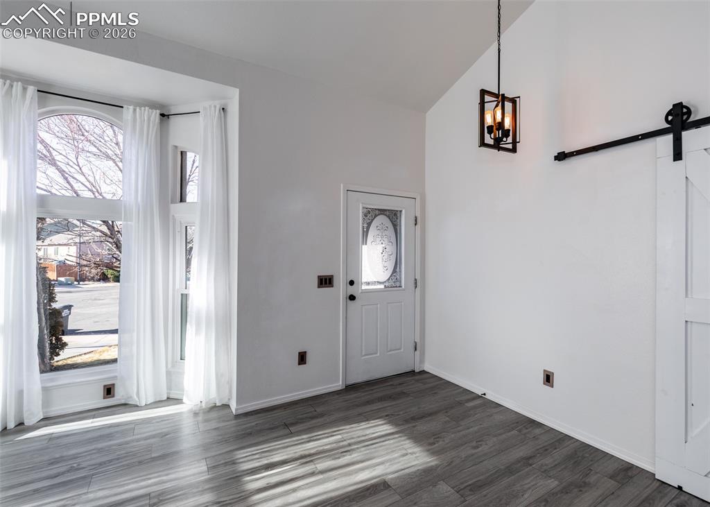 Image 8 of 50: Entry