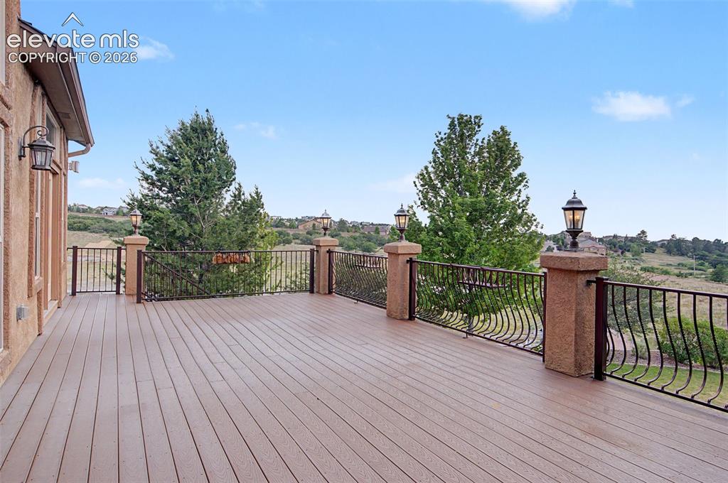 Image 44 of 49: Deck