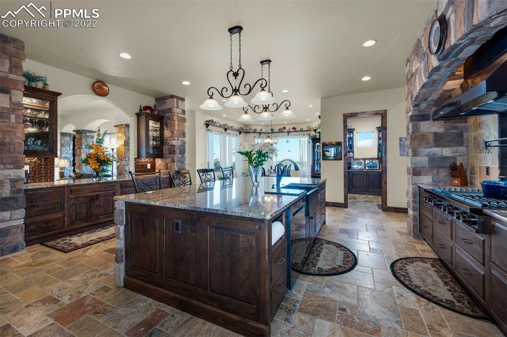 Listing 4467441, Image 10 of 44