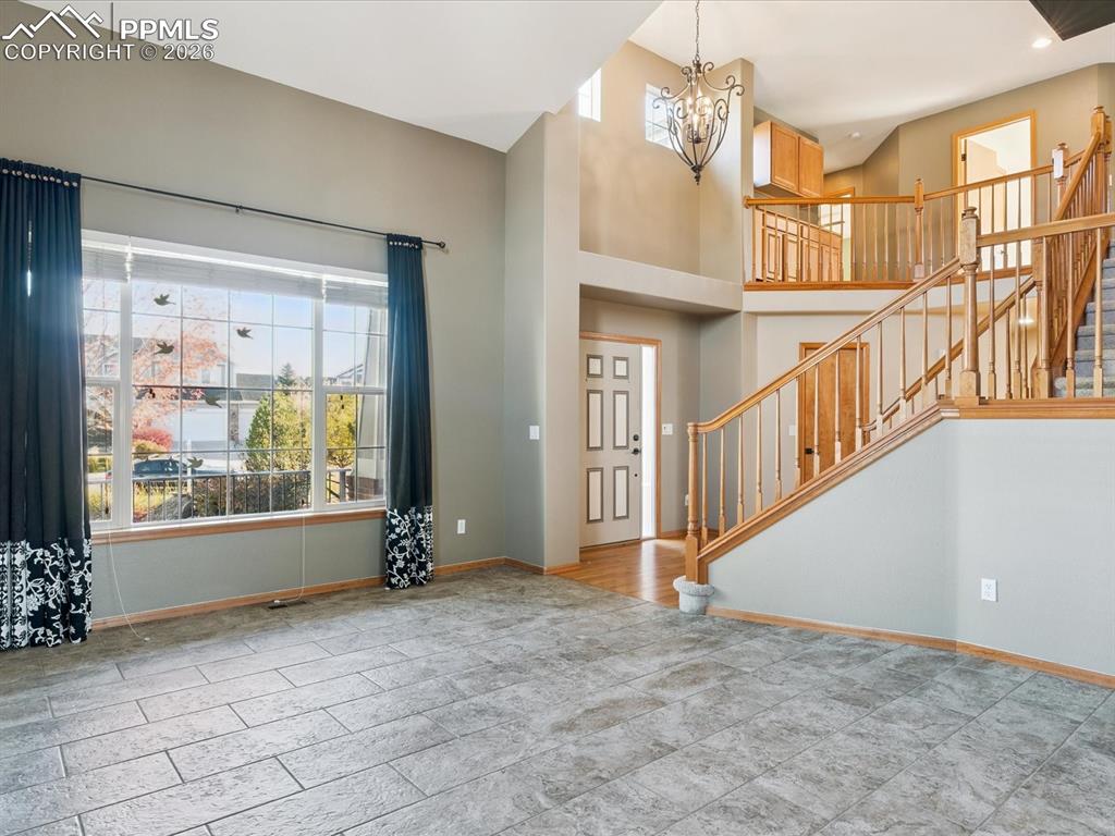 Image 24 of 41: Entry