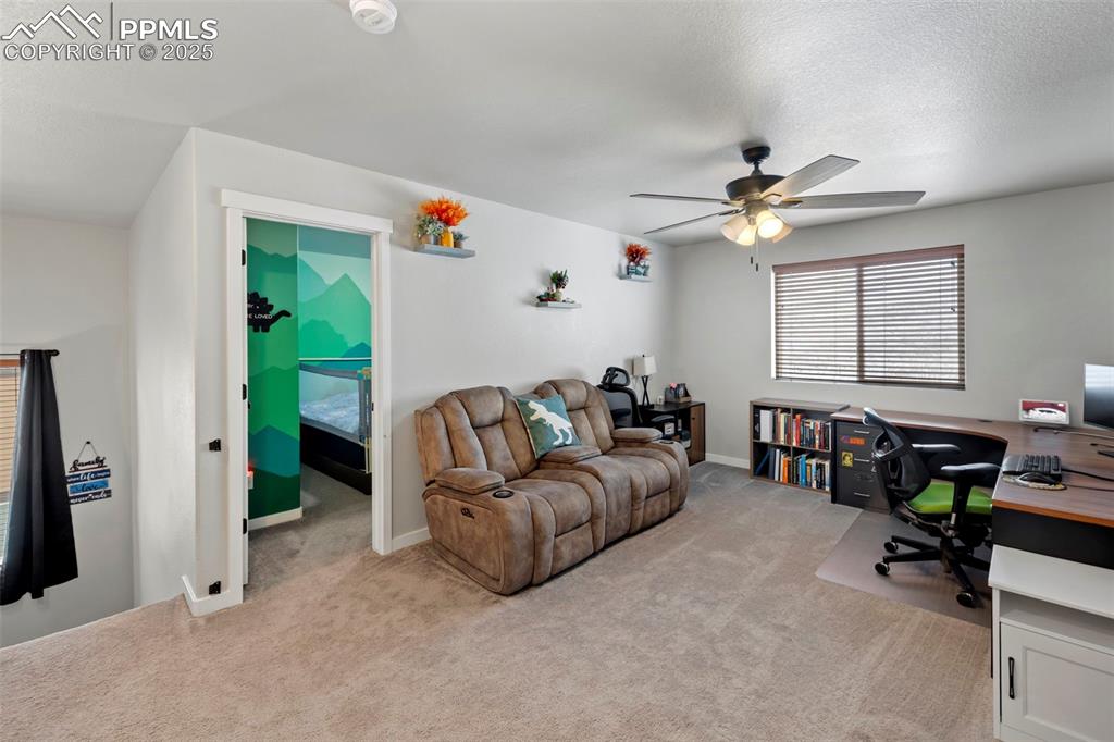 Image 26 of 50: Loft