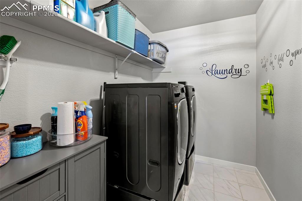 Image 34 of 50: Laundry upper level