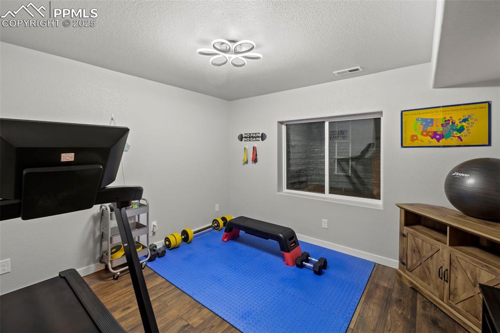 Image 47 of 50: Bed 4 basement